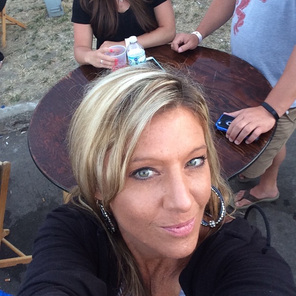 Meet your Posher, Maria - Picture 6 of 12